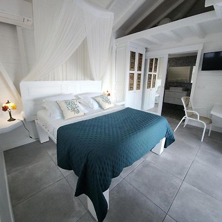 La Petite Villa Terre-De-Haut Luaran gambar